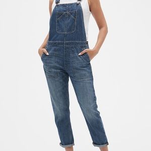 Gap overalls